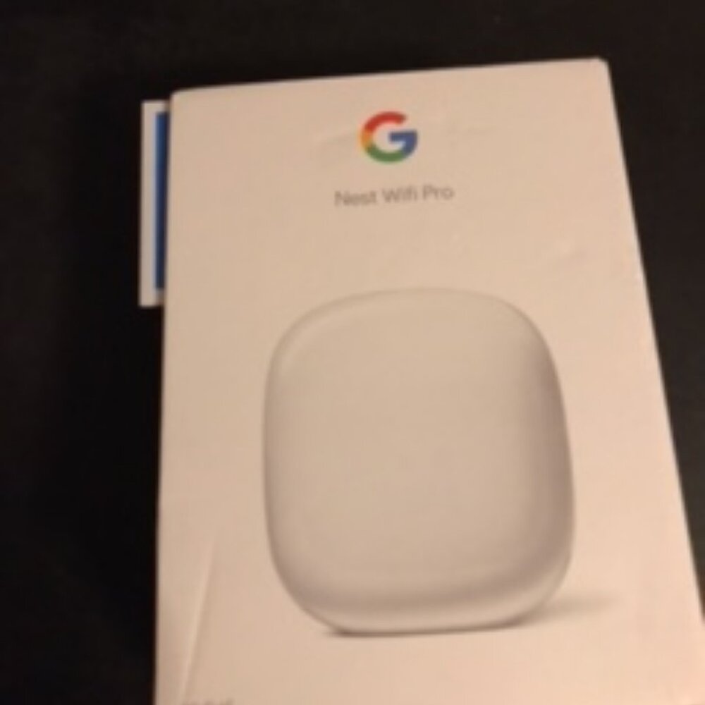 Google Nest Wifi Pro 6E AXE5400 Tri-Band Mesh Router used little in the box